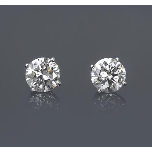1 Carat Natural Earth Mined Diamond Earrings For Sale