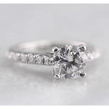 1.50 Carats Solitaire Ring With Accents