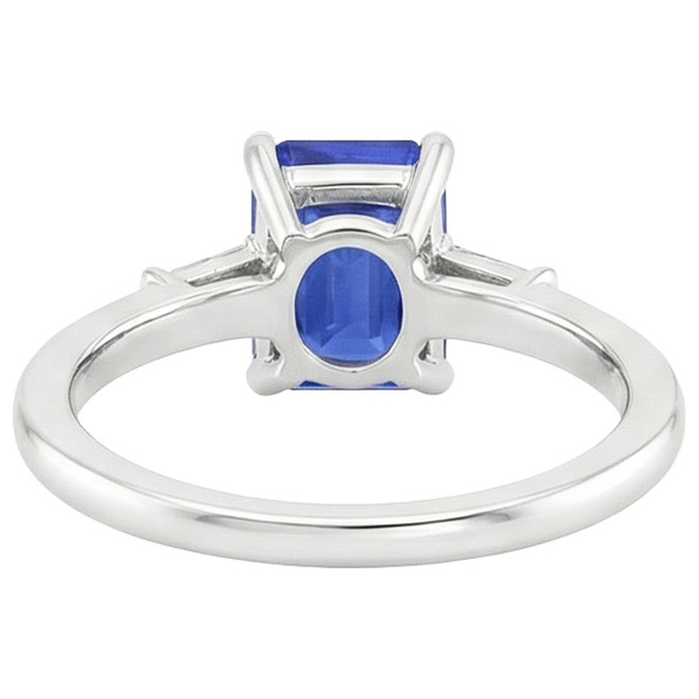 natural emerald sapphire 3.50ct ring close up detail