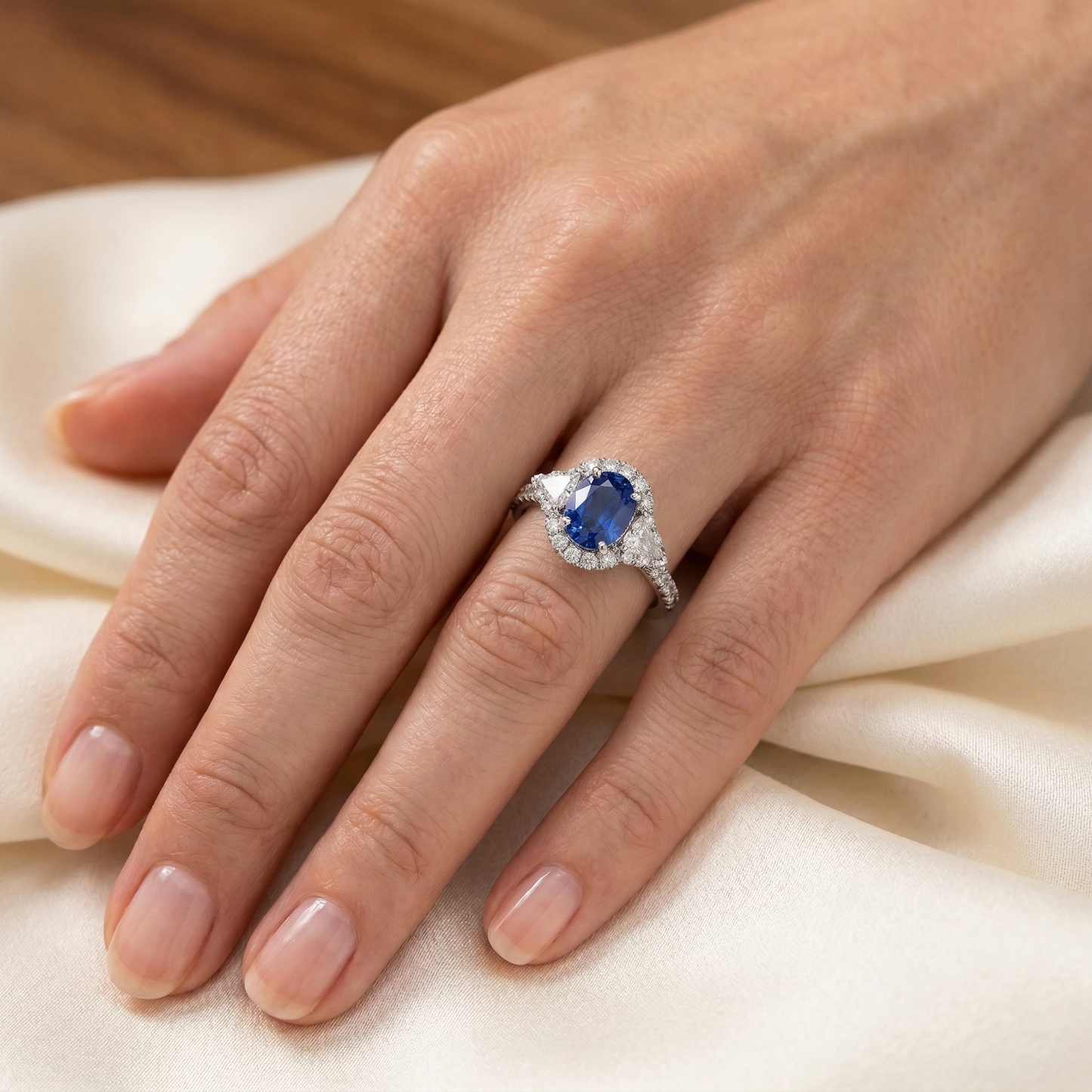 4 Carats Ceylon Sapphire And Natural Earth Mined DIAMOND ( NOT LAB GROWN )s Ring White Gold 14K