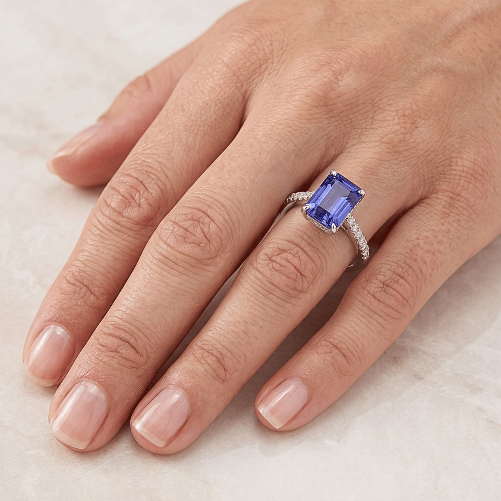 Anniversary Ring Emerald Sapphire & Natural Earth Mined Diamond 4 Carats Tapered Shank