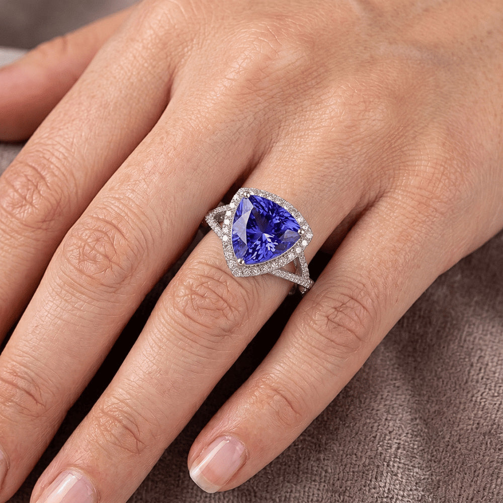Blue Sapphire And Natural Earth Mined Diamonds 3.66 Carats Ring White Gold 14K