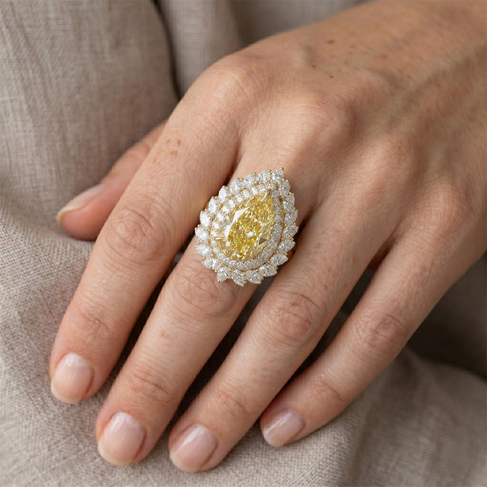 Canary Yellow Diamond Halo Ring – VVS Clarity 4 ct 14K Yellow