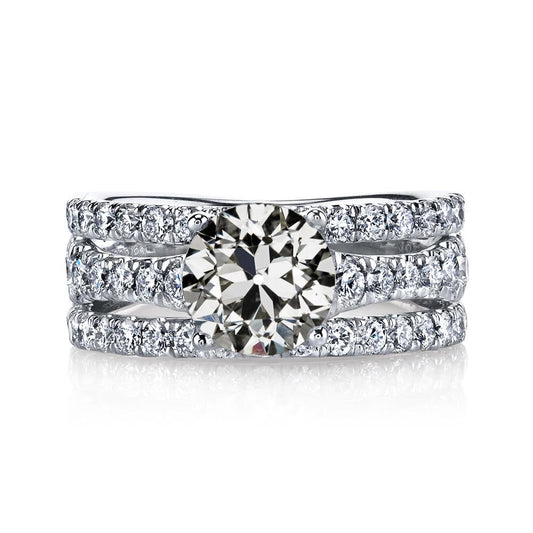natural round diamond 8ct ring front view