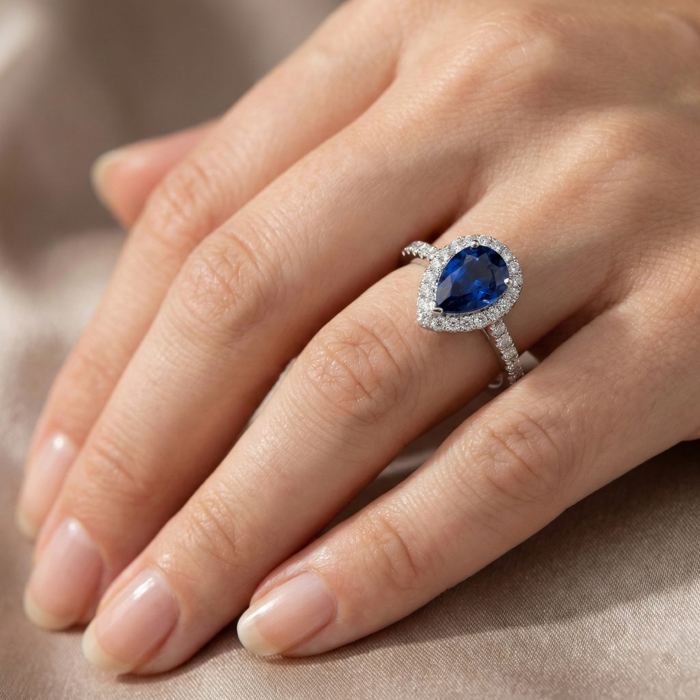 Halo Natural Earth Mined Diamond Sri Lanka Blue Sapphire Ring 2.75 Carats