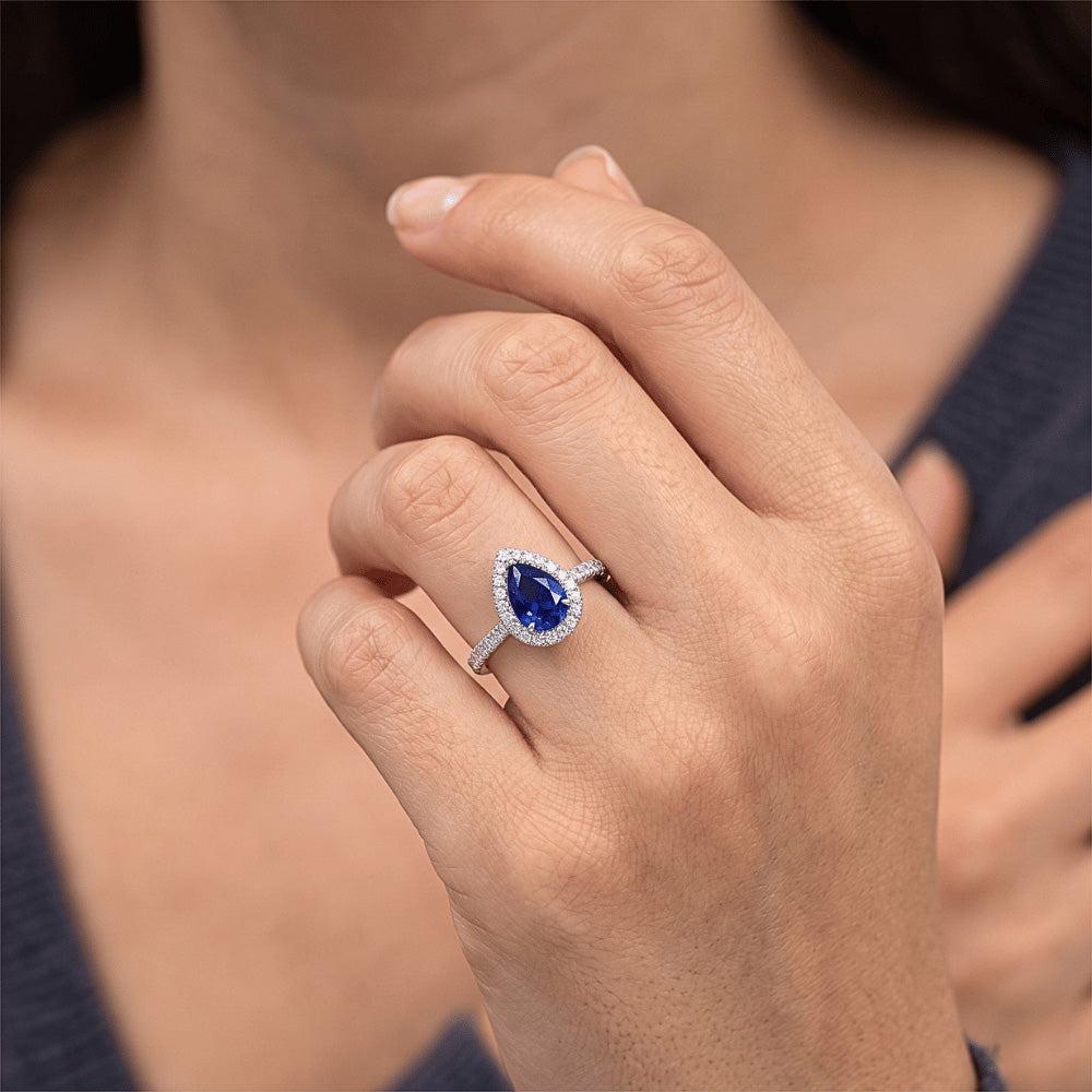 High-End Blue Sapphire Precious Stone Ring 2.50 ct – 14K White
