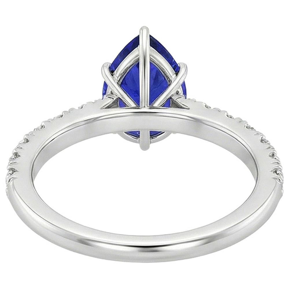 natural round sapphire 5.50ct ring on white background
