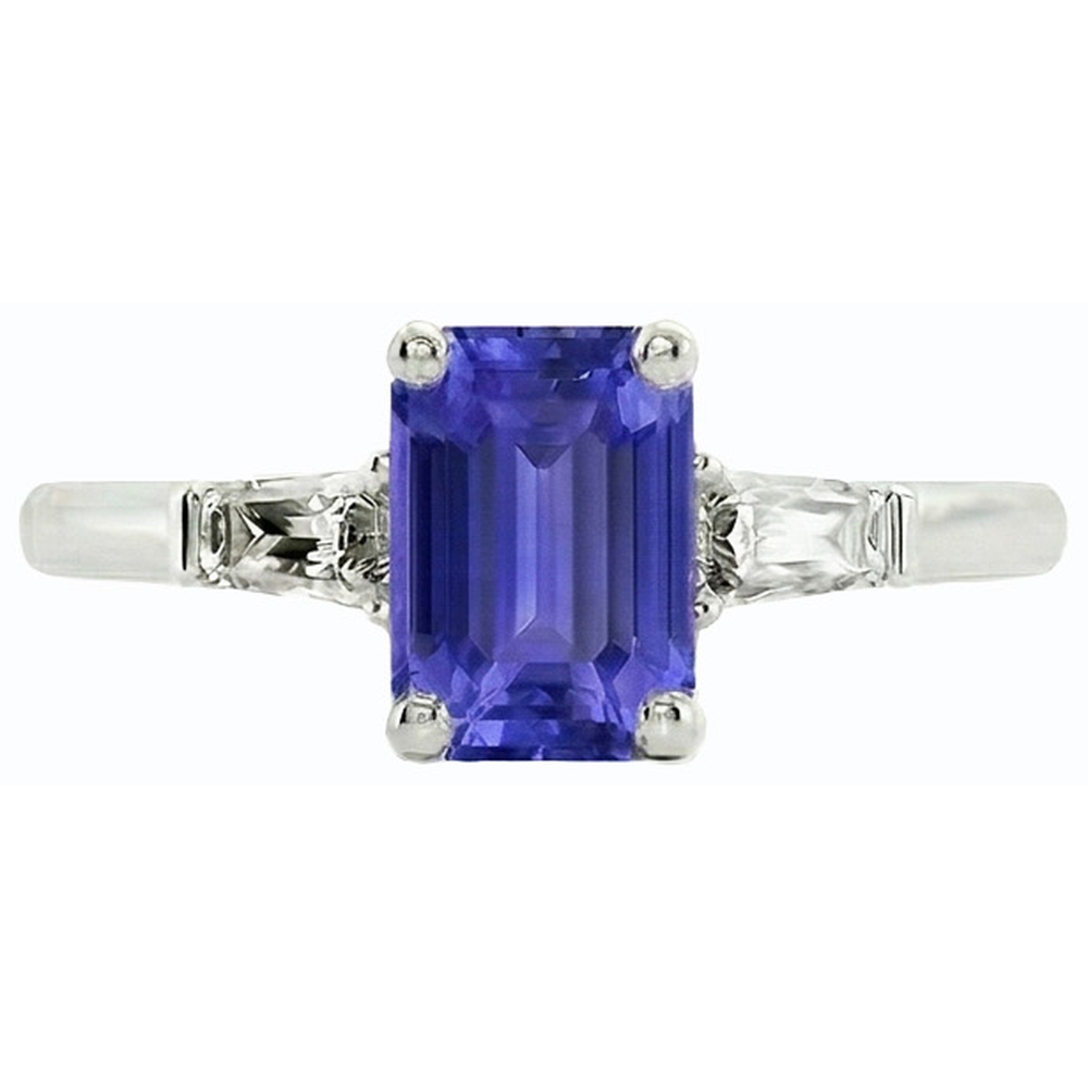 natural emerald sapphire 2.50ct ring on white background