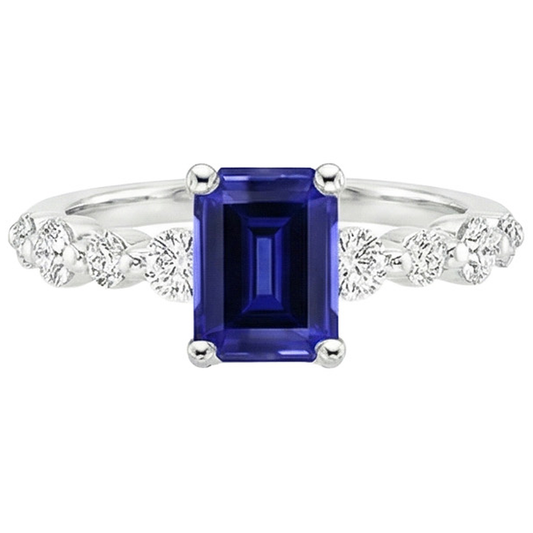 natural emerald sapphire 4.50ct ring on white background