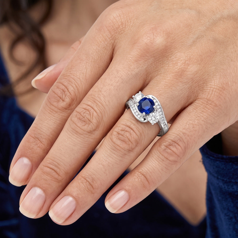 Natural Earth Mined Diamond Wedding Jewellery 2 Carat Round Ceylon Sapphire Ring