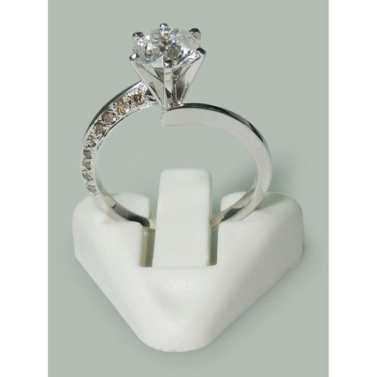 natural round diamond 1.36ct ring side angle