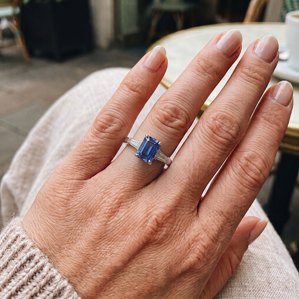 Natural Sapphire Ring 2.50ct - White Gold 14K