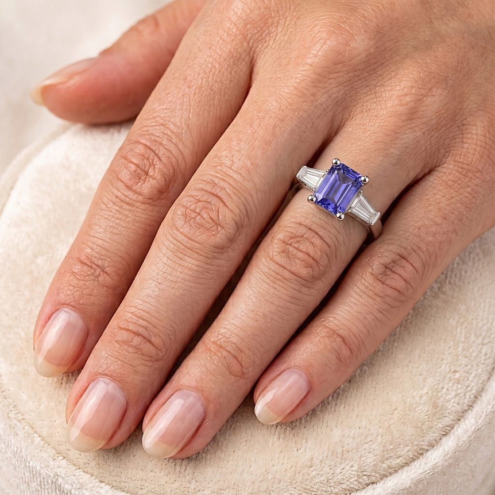Natural Sapphire Ring 2.50ct - White Gold 14K