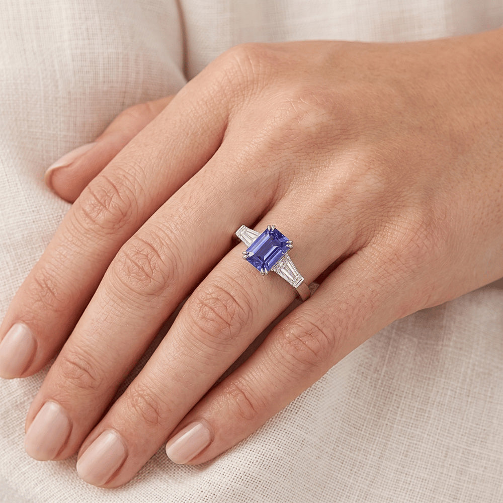 Natural Sapphire Ring 2ct - White Gold 14K