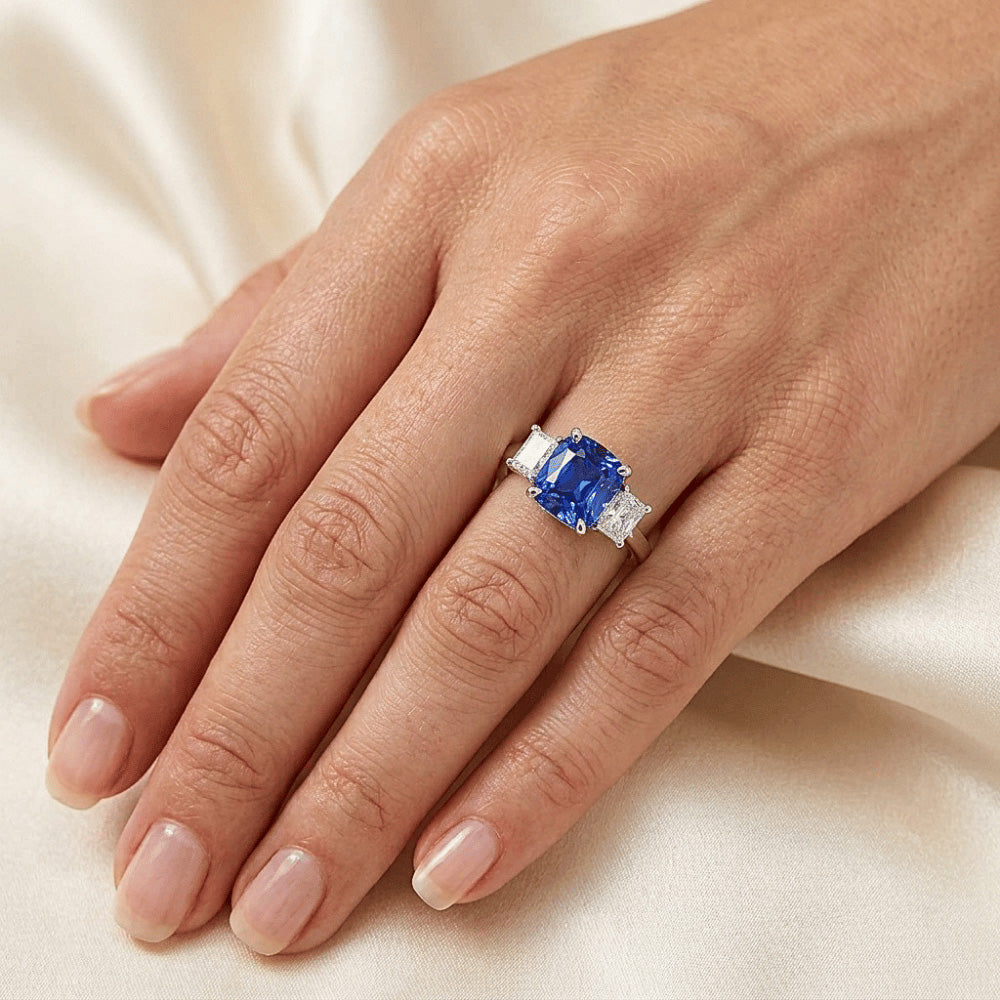 Natural Sapphire Ring 2ct - White Gold 14K