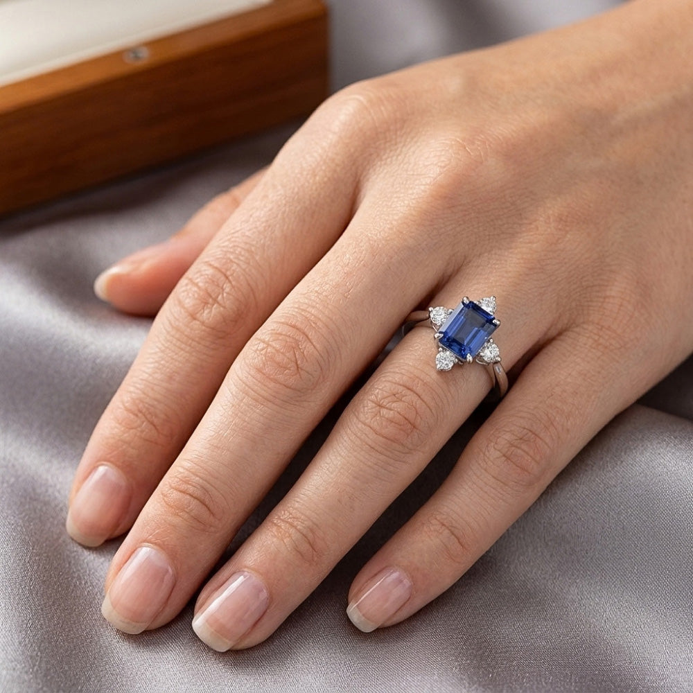 Natural Sapphire Ring 2ct - White Gold 14K