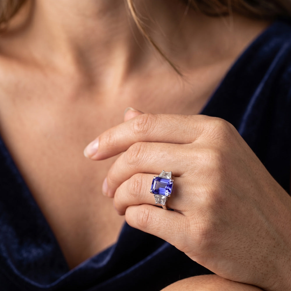 Natural Sapphire Ring 3.50ct - White Gold 14K