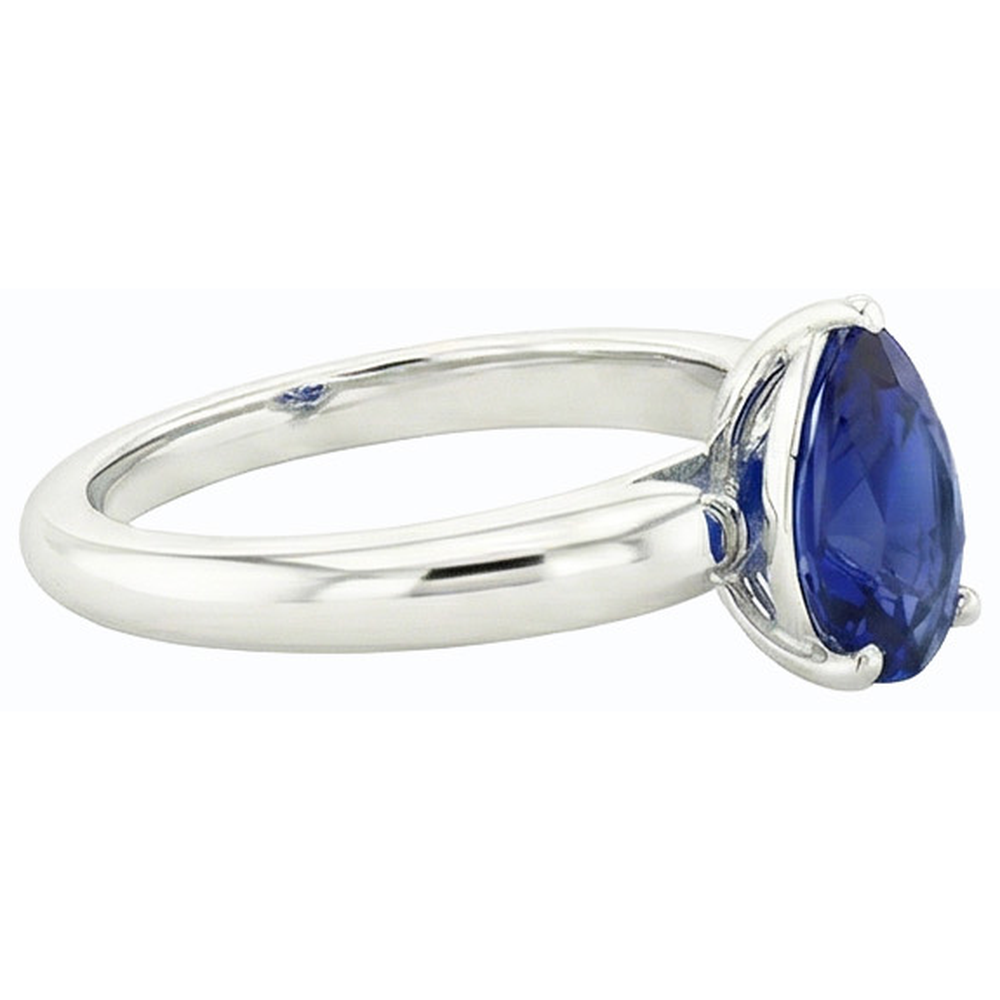 natural pear sapphire 2.50ct ring on white background