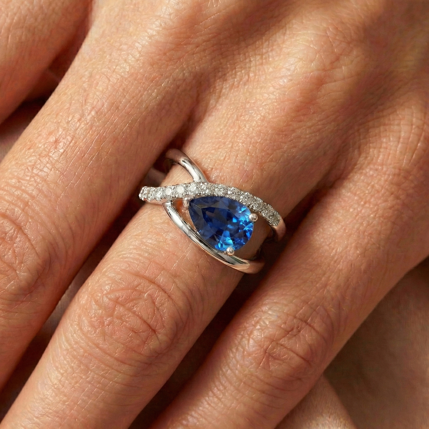 natural round sapphire 2.65ct ring with diamond accents