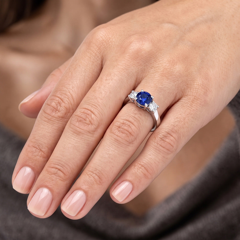 Round Natural Earth Mined Diamond Jewellery 3 Stone Ceylon Sapphire Ring Gold 1.50 Carats