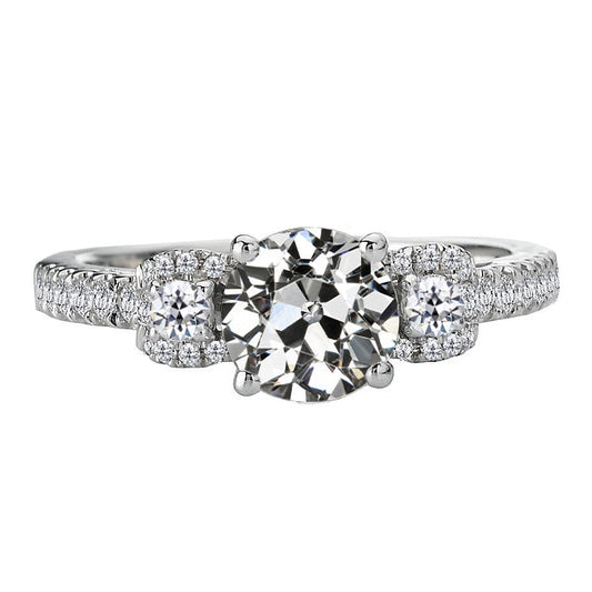 Old Mine Cut Brilliant Diamond ring in 14 Karat White Gold – main view
