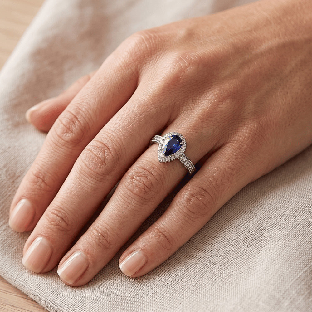 Royal Blue Sapphire Pear Shape Gemstone Ring 1 ct – 14 Karat