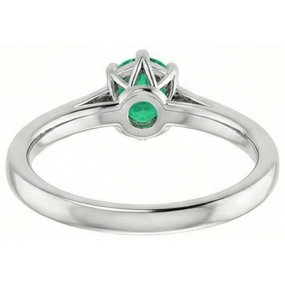 natural round emerald 1.25ct ring on white background
