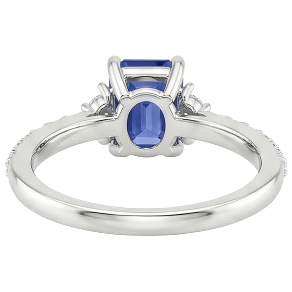 natural emerald sapphire 4ct ring close up detail