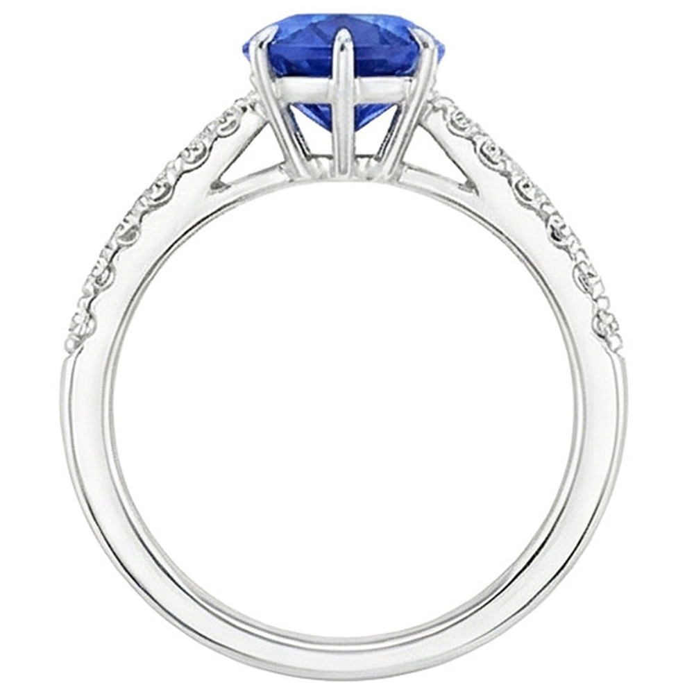 natural round sapphire 5ct ring close up detail