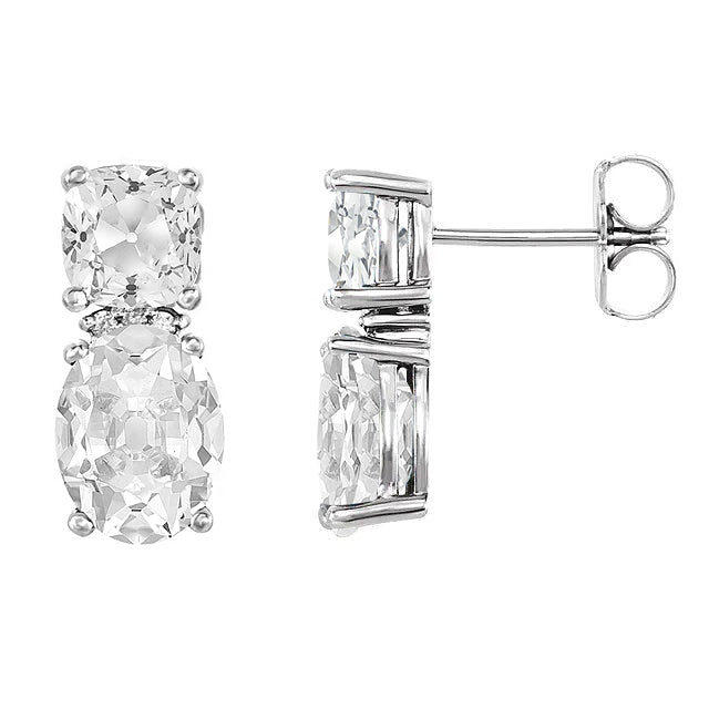 Old Mine Cut Brilliant Diamond ring in 14K White Gold – front view