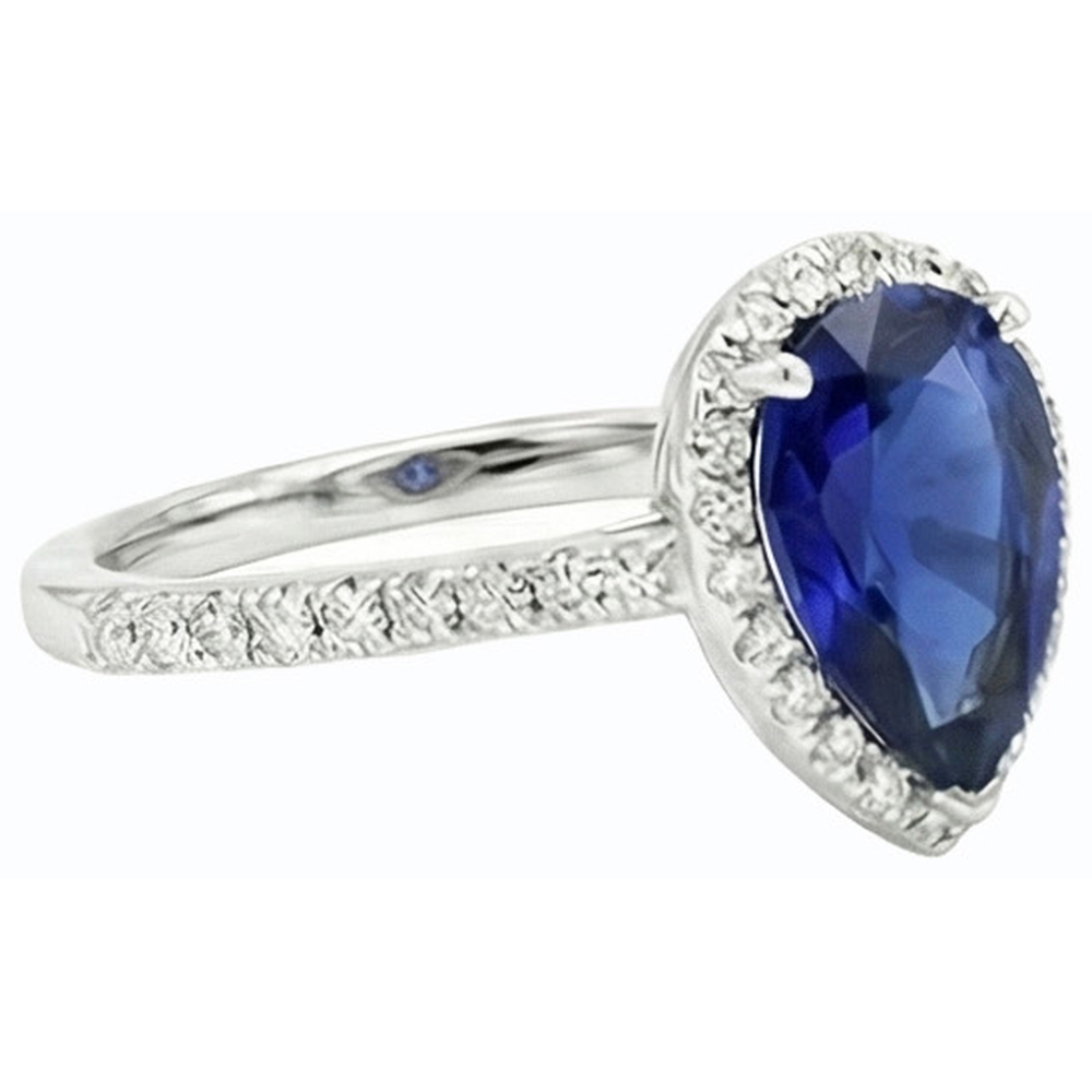 natural round sapphire 4ct ring on white background