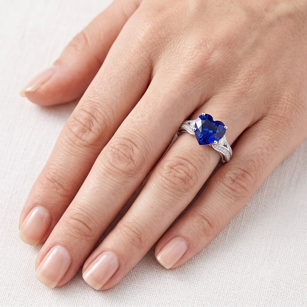 Women's Natural Earth Mined Diamond Ring Heart Shaped Sapphire 4.50 Carats Vintage Style