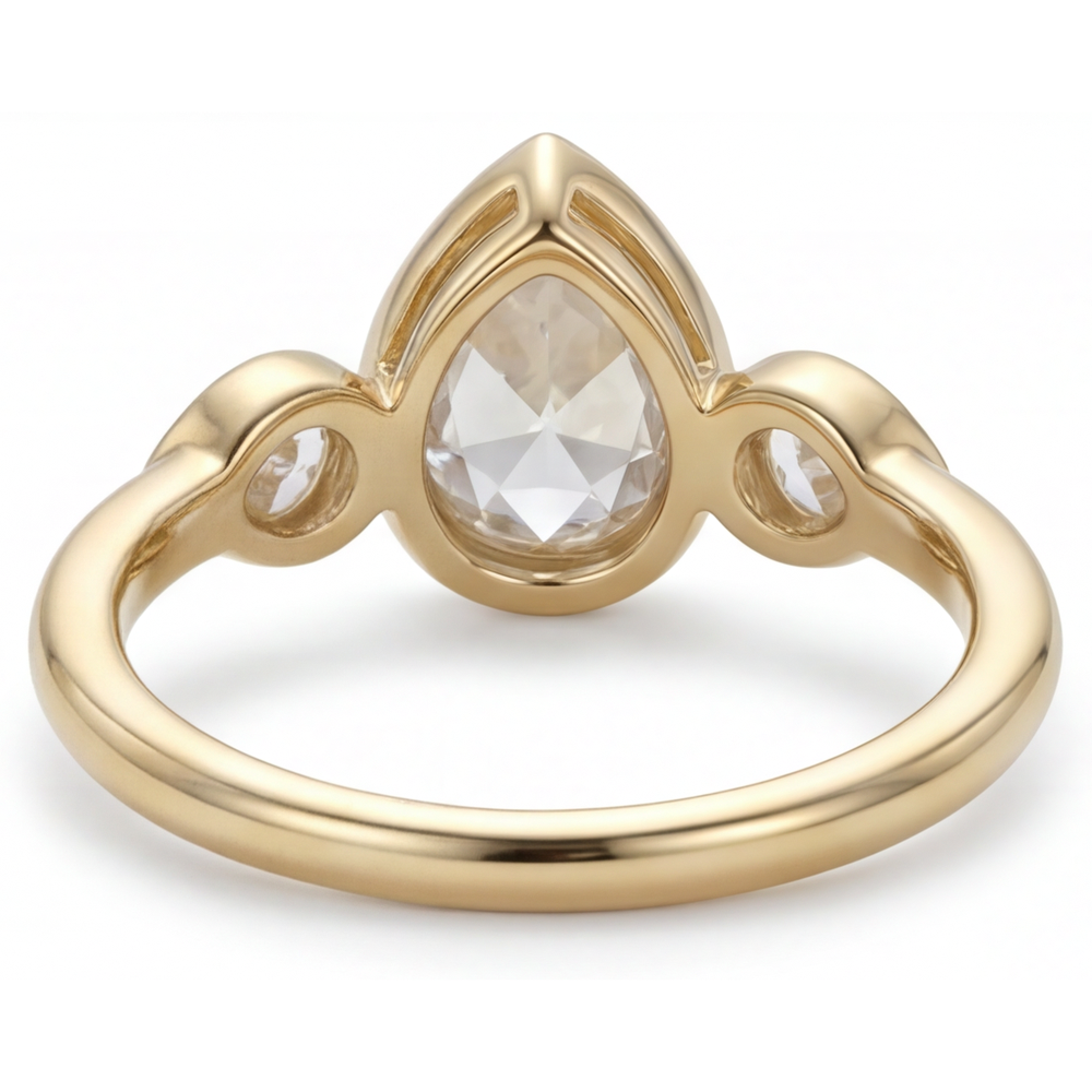 Diamond 3-Stone Ring 1.50-ct 14 Karat Yellow Gold – profile view