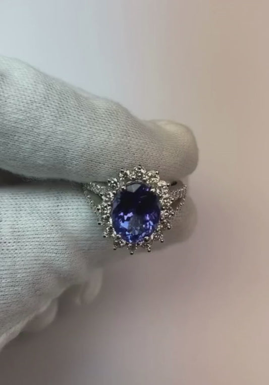 Tanzanite And Natural Earth Mined Diamonds 4.75 Carats Wedding Ring Gold White