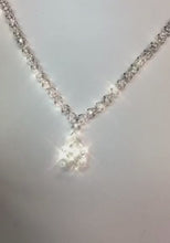 18 Carats Pear And Round Natural Earth Mined Diamond Ladies Necklace White Gold