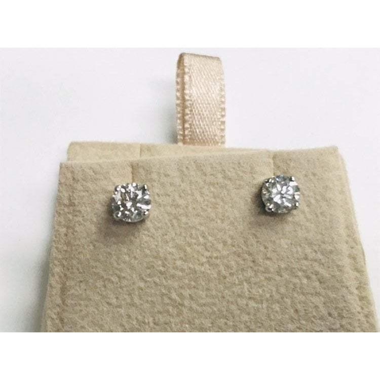 1 Carat Round Diamond Stud Earrings