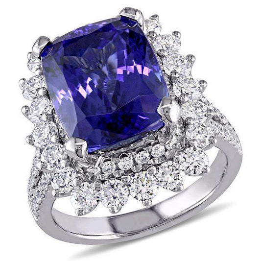 7.75 Carats Big Tanzanite And Small Diamonds Ring White Gold 14K