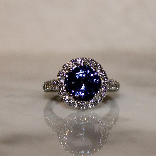 Beautiful Blue Tanzanite With Diamond Ring 2.25 Carats White Gold 14K