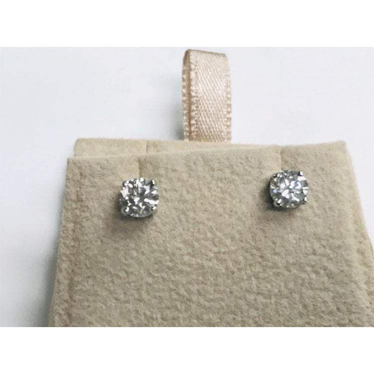 1 Carat Round Diamond Stud Earrings