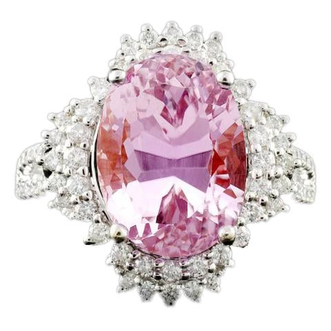 Oval Cut Kunzite With Round Diamonds 18.25 Carats Ring Gold White