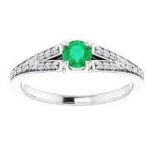 Split Shank Round Green Emerald Ring 1.75 Carats White Gold 14K