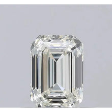 Step Cut Fine Emerald ring in Gold – main view