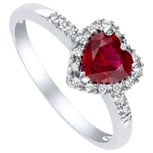 natural round ruby 1.50ct ring close up detail
