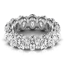 Luxurious Diamond Eternity Band 0.75 ct – front view
