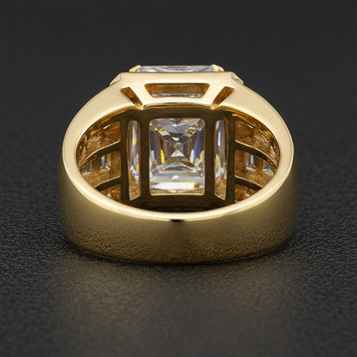 Radiant Brilliant Diamond ring in 10K White Gold – side view