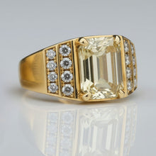 Fine Diamond Men's Ring 8-ct 10K Yellow Gold – front view