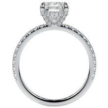Old Mine Cut Brilliant Diamond ring in 14 Karat White Gold – front view