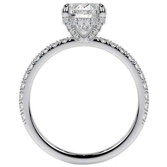 Old Mine Cut Brilliant Diamond ring in 14 Karat White Gold – front view