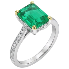 Natural Colombian Emerald Colored Stone Ring – side view