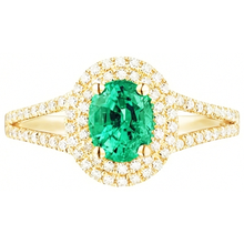 14K Gold Oval Shaped Green Emerald With Round Natural Earth Mined DIAMOND ( NOT LAB GROWN ) Ring 6 Carats